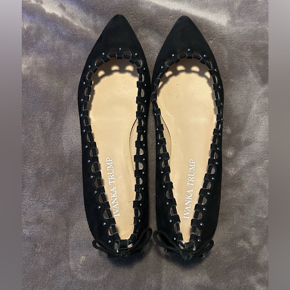 Ivanka Trump Black Pointed Bow-Trim Ballet Flats
